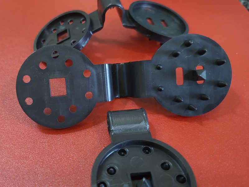 Siyah Plastik Kelepçe 50 Adet – Gölgelik File Bağlama Kelepçesi